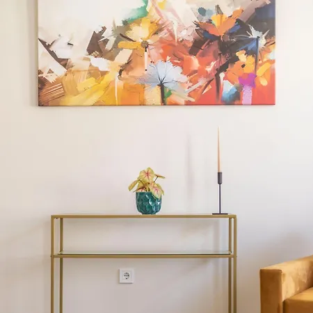 Deluxe I36 Center With 4bedrm, 2bathrm